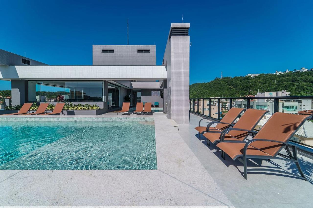 Adra 103 - Apartamento No Centro De Bombinhas - Rooftop Com Piscina E Academia - A Poucos Metros Da Praia - Exteriör bild