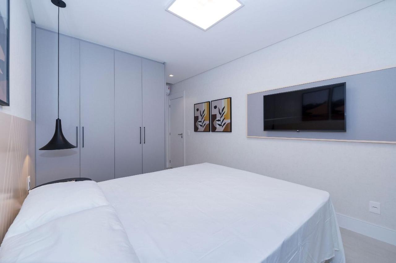 Adra 103 - Apartamento No Centro De Bombinhas - Rooftop Com Piscina E Academia - A Poucos Metros Da Praia - Exteriör bild