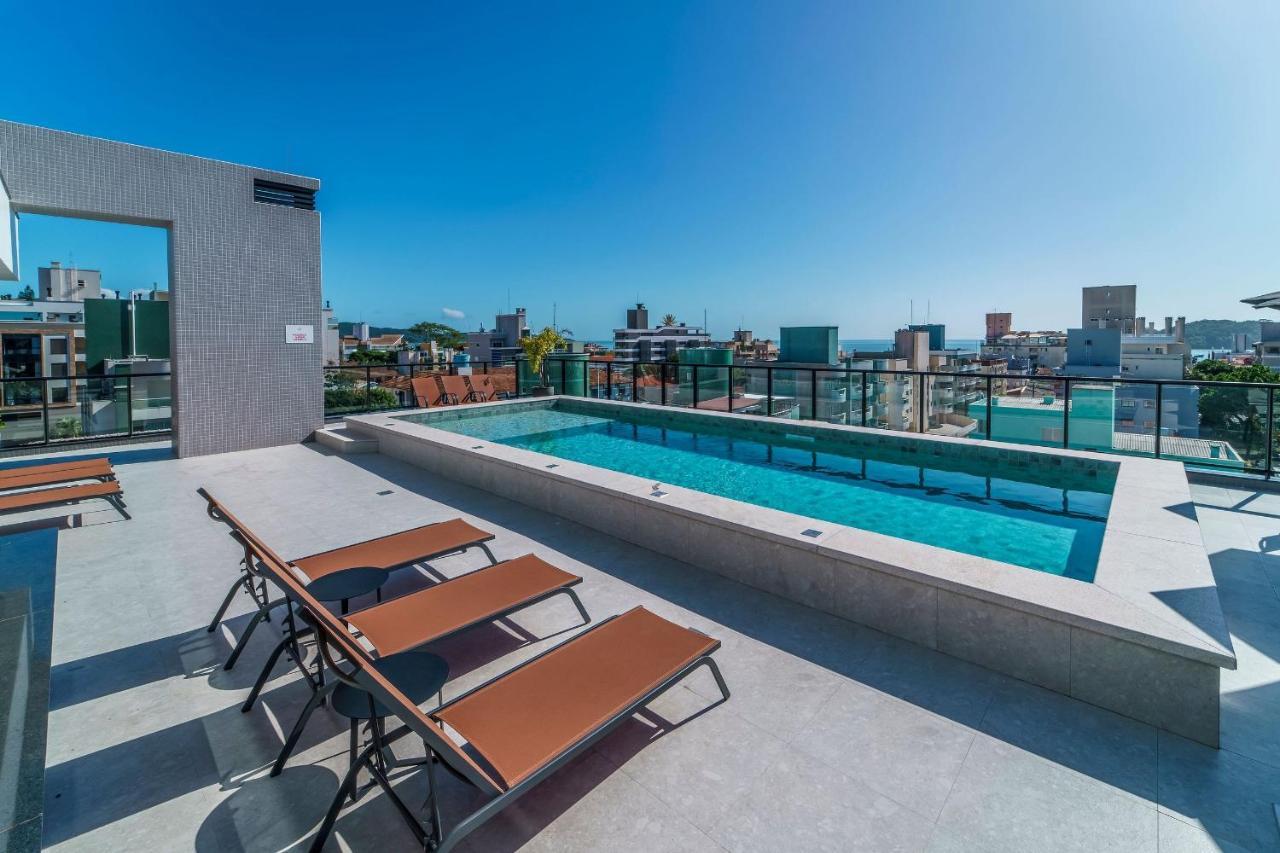 Adra 103 - Apartamento No Centro De Bombinhas - Rooftop Com Piscina E Academia - A Poucos Metros Da Praia - Exteriör bild